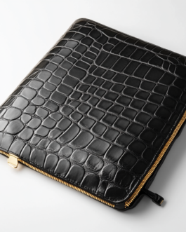 Black Crocodile MacBook & Laptop Sleeve